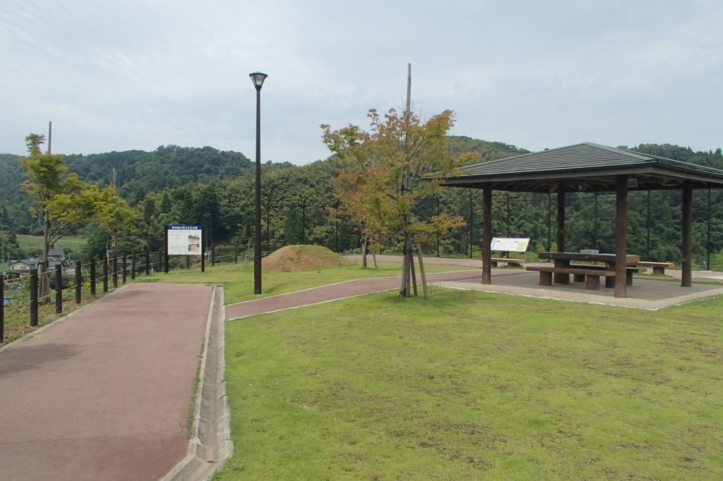 金沢支店-支店コラム-新幹線の見える丘公園②
