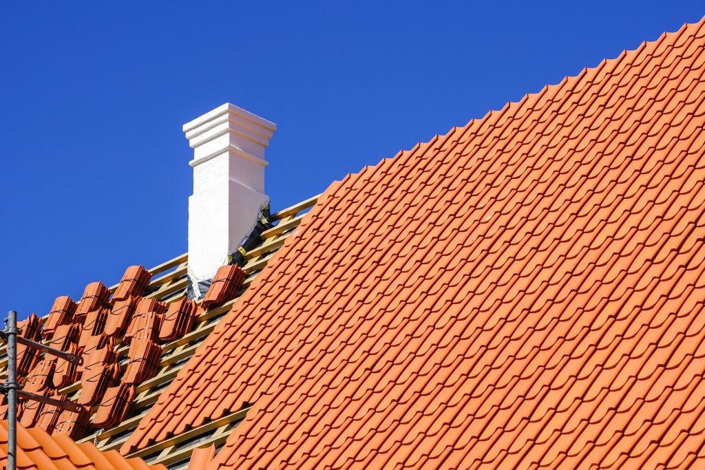 屋根のリフォーム・葺き替え工事の費用相場　工事の種類ごとに解説イメージ