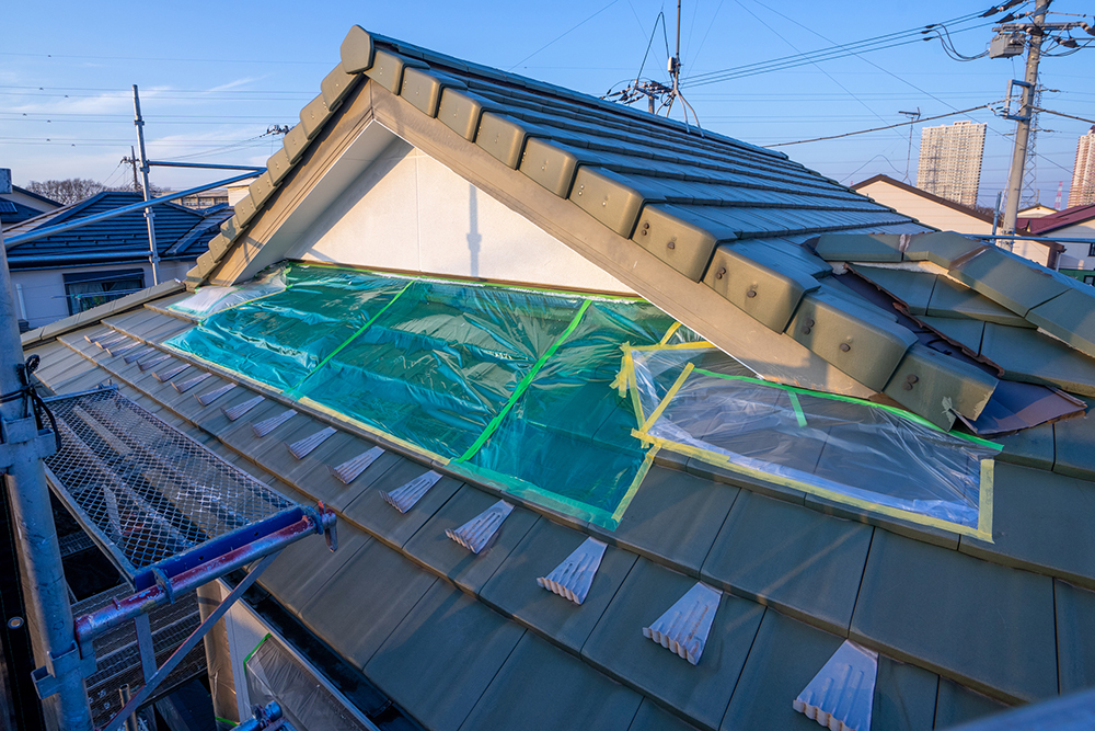 【2023年版】屋根塗装の坪ごとの費用相場　見積もりが適正価格か確認しようイメージ