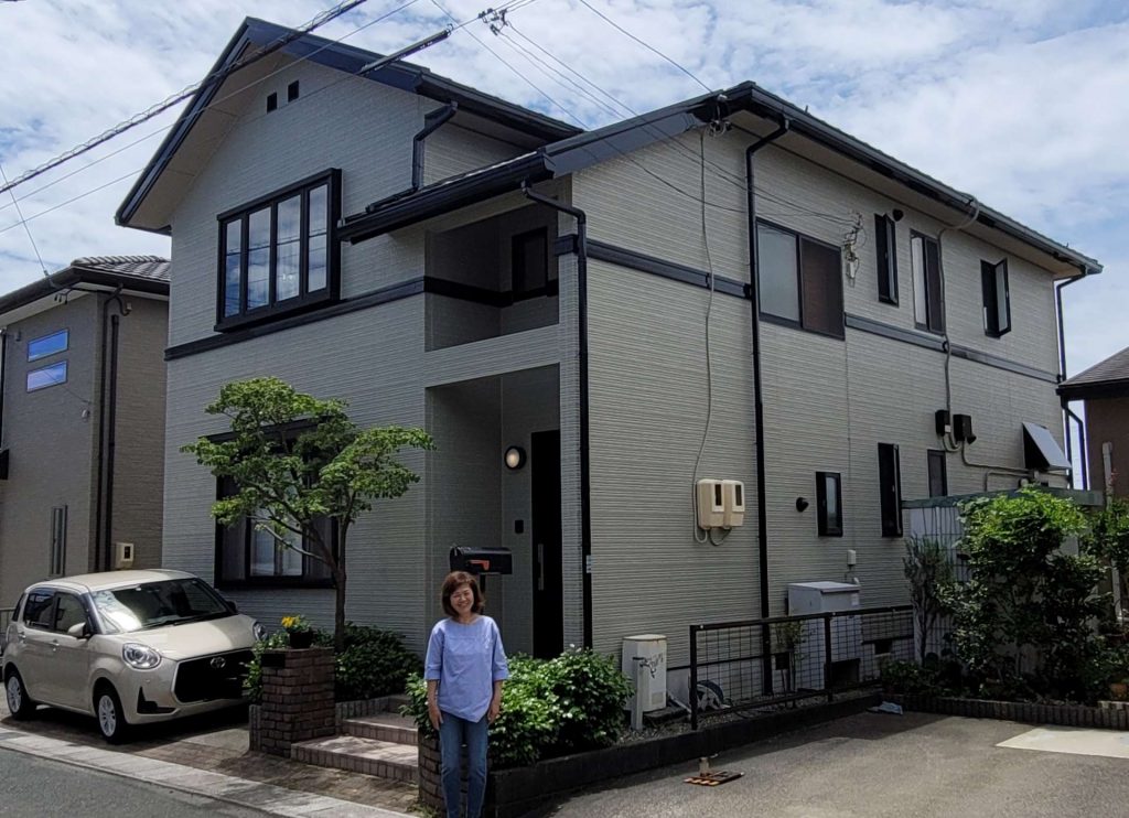 静岡県浜松市/洋風戸建ての外壁塗り替え（ベージュ ラジカル系） | 三和ペイント施工事例
