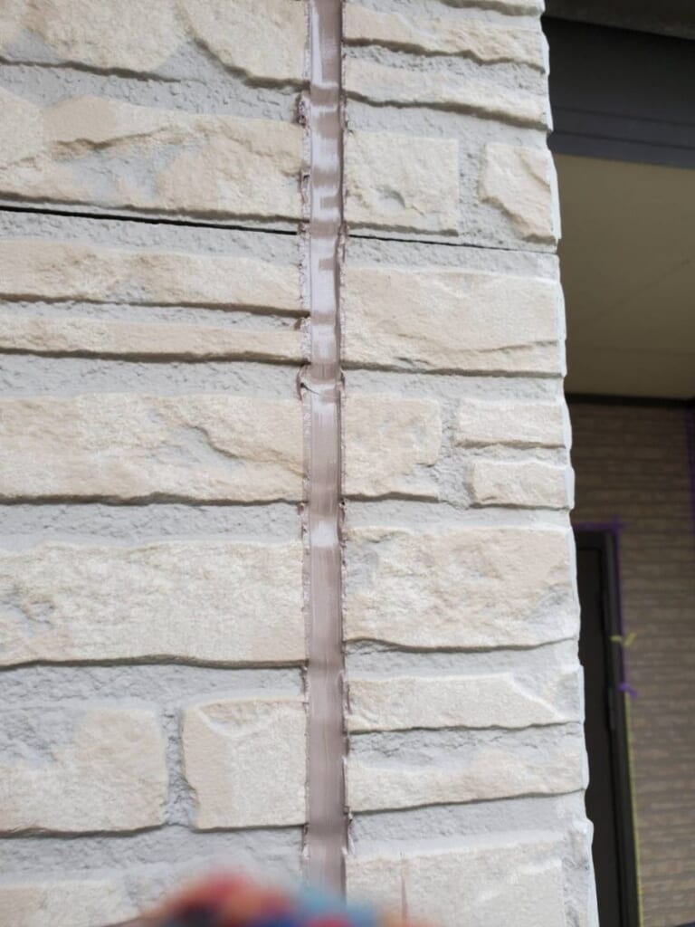 大阪支社T様邸目地補修３