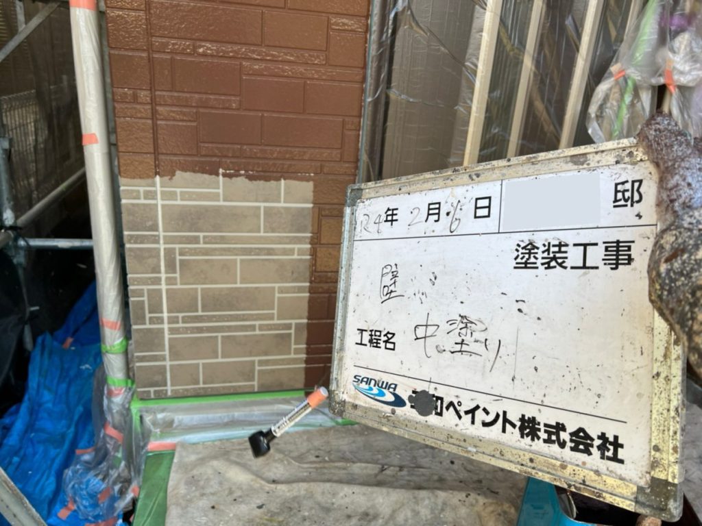 神奈川支店Y様邸外壁中塗り３
