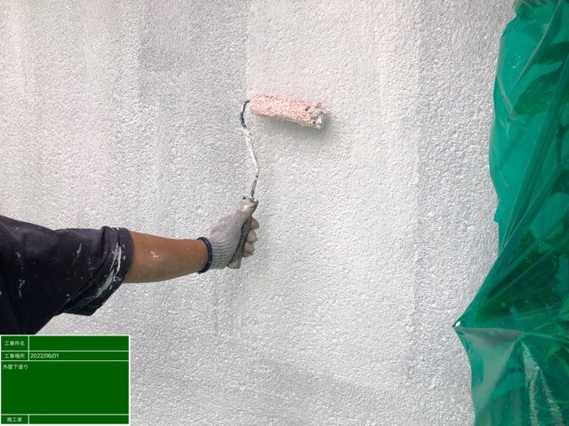 大阪支社F様邸外壁塗装下塗り２