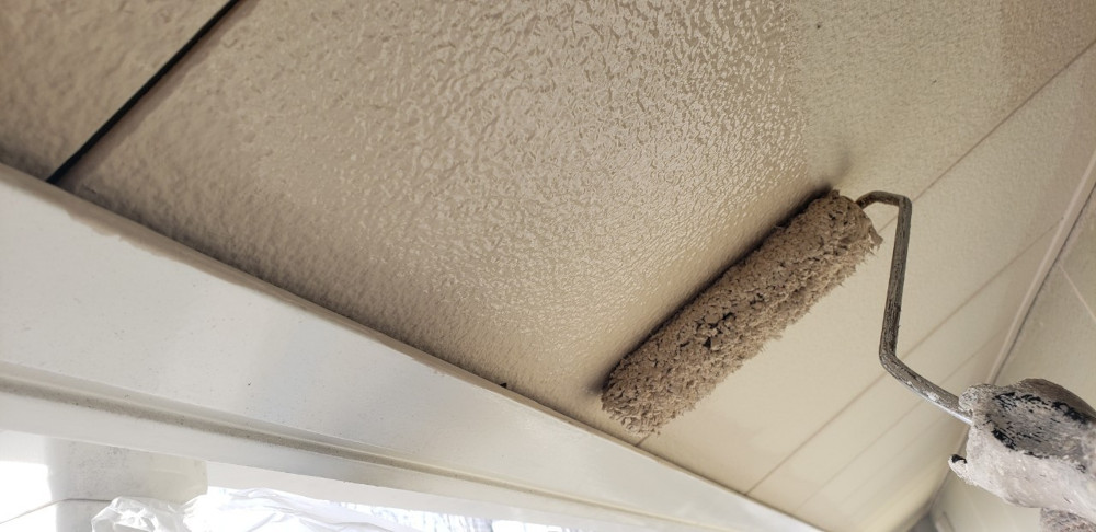 松山支店Y様邸軒天塗装