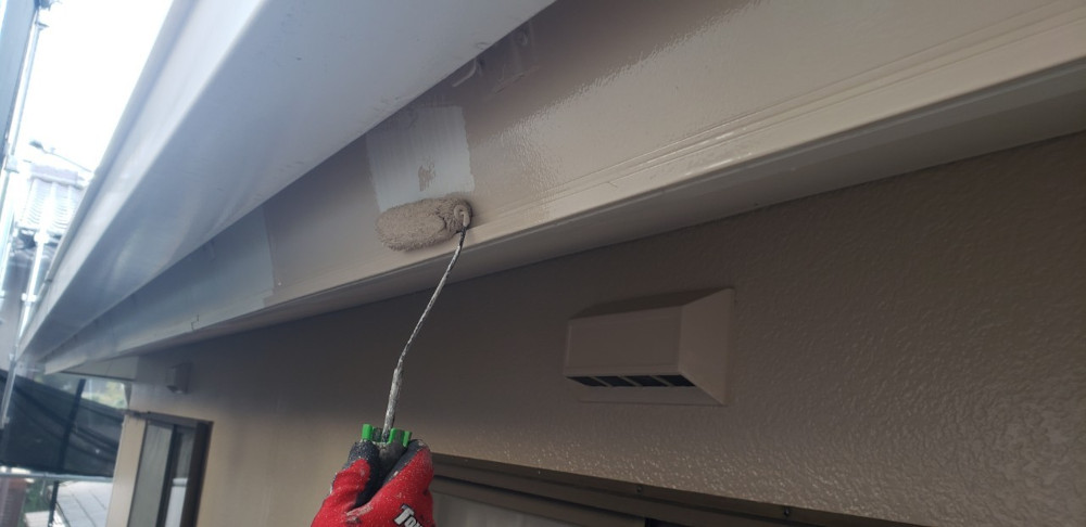 松山支店Y様邸鼻隠しの塗装