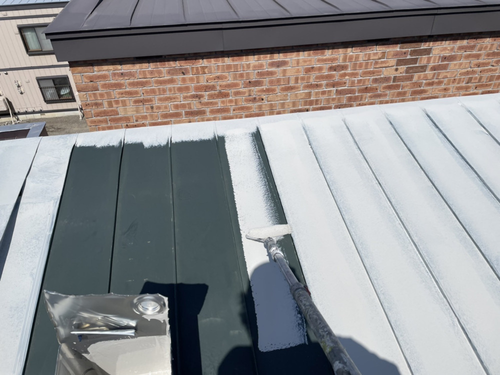 札幌支店I様邸屋根下塗り