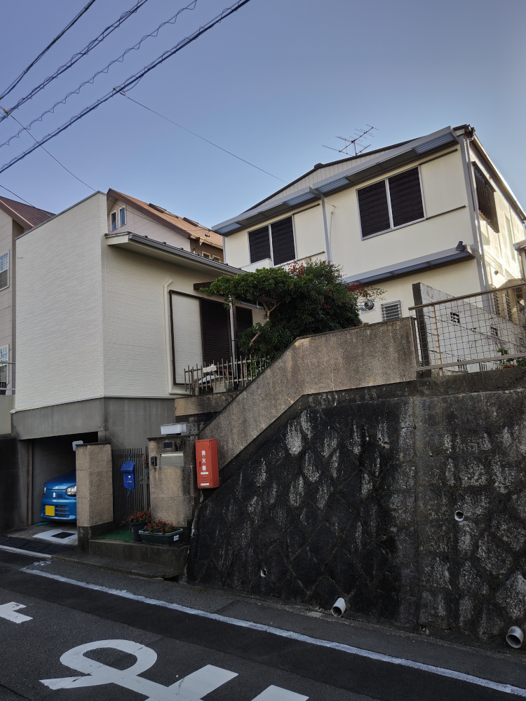 愛知県みよし市/洋風戸建ての外壁塗り替え（ベージュ系）イメージ
