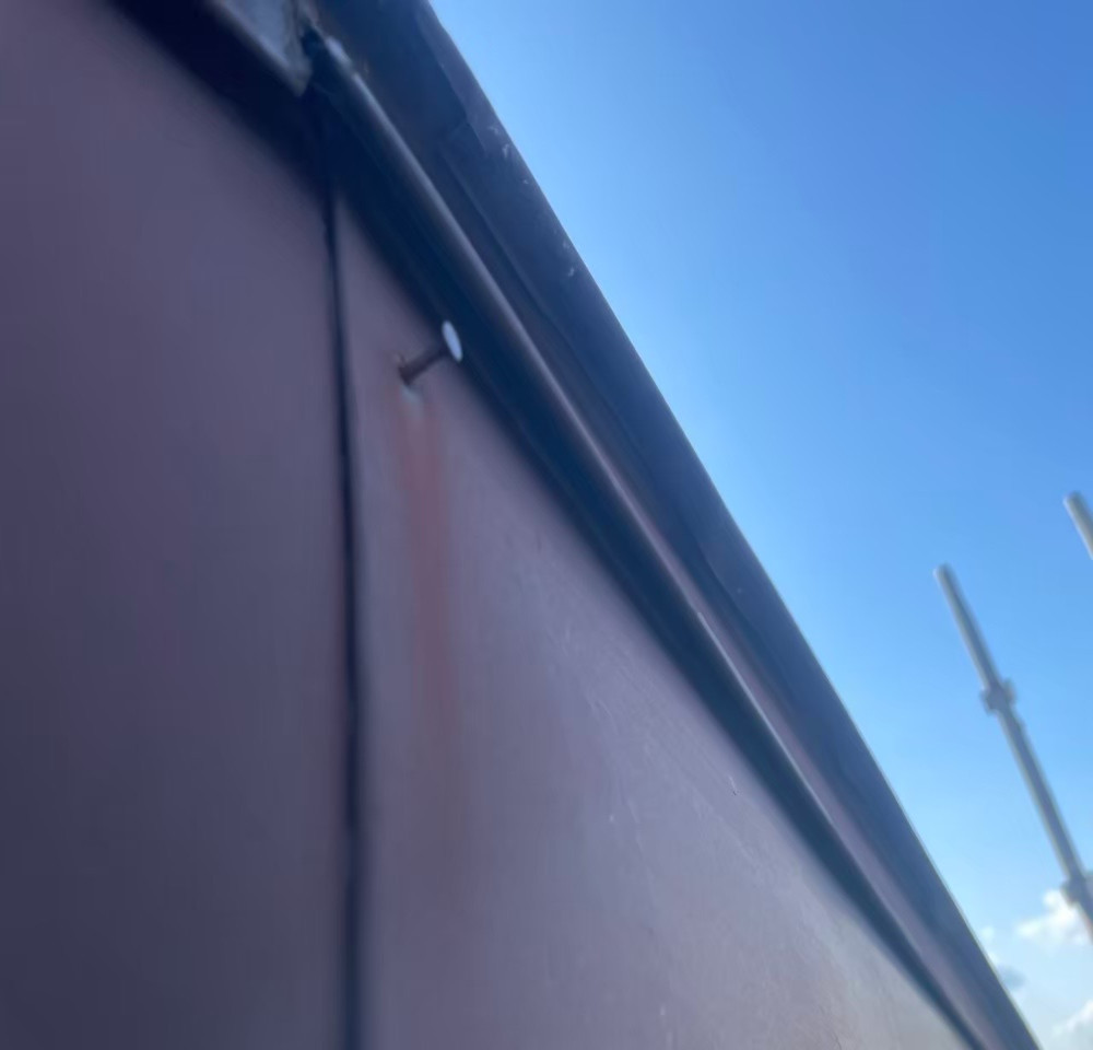 名古屋支店K様邸屋根板金釘打ち